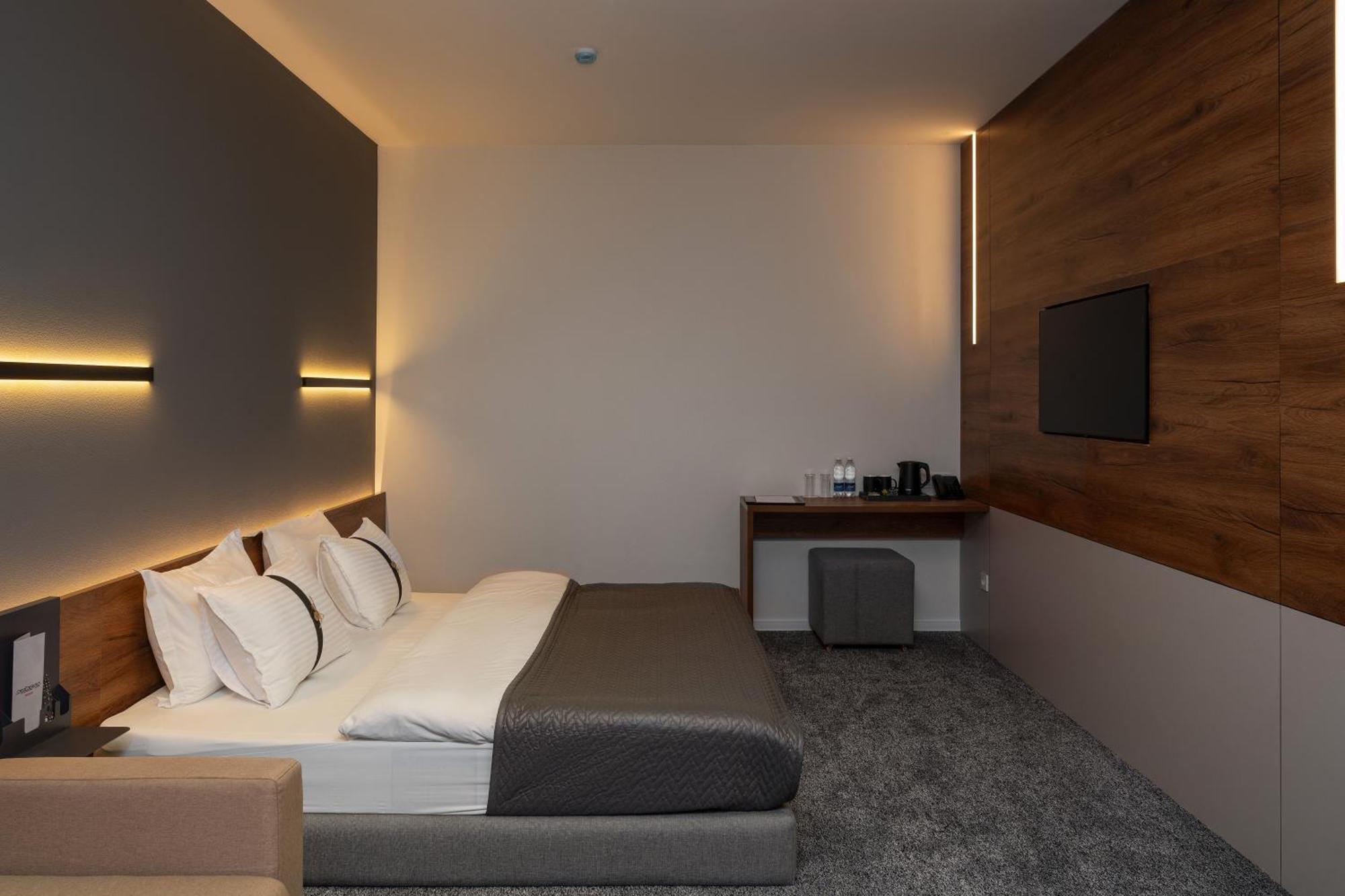 Duo Hotel By Futuro Biškek Exteriér fotografie