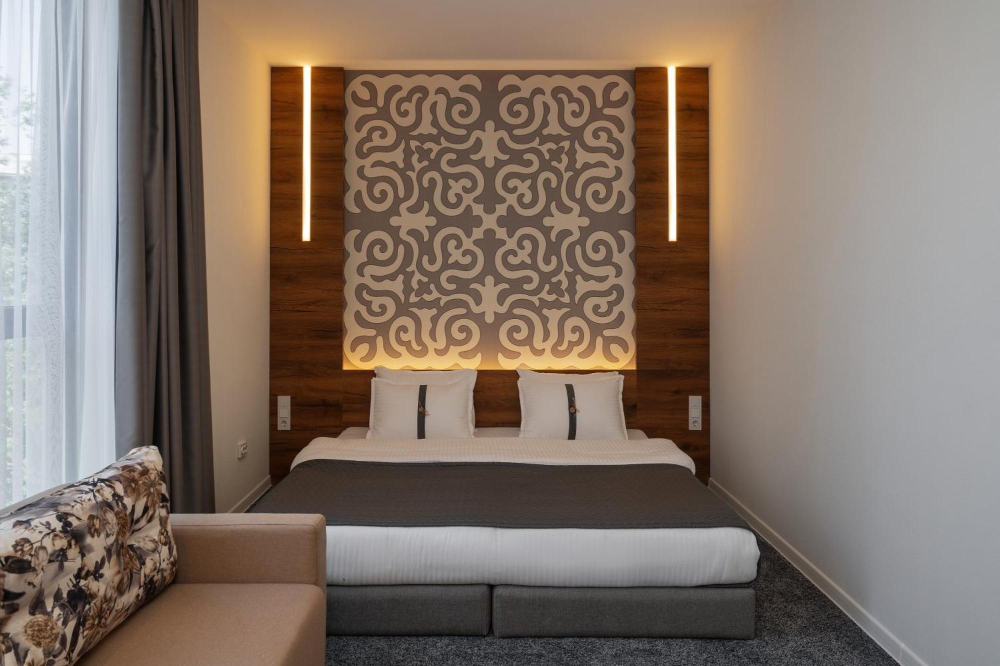 Duo Hotel By Futuro Biškek Exteriér fotografie