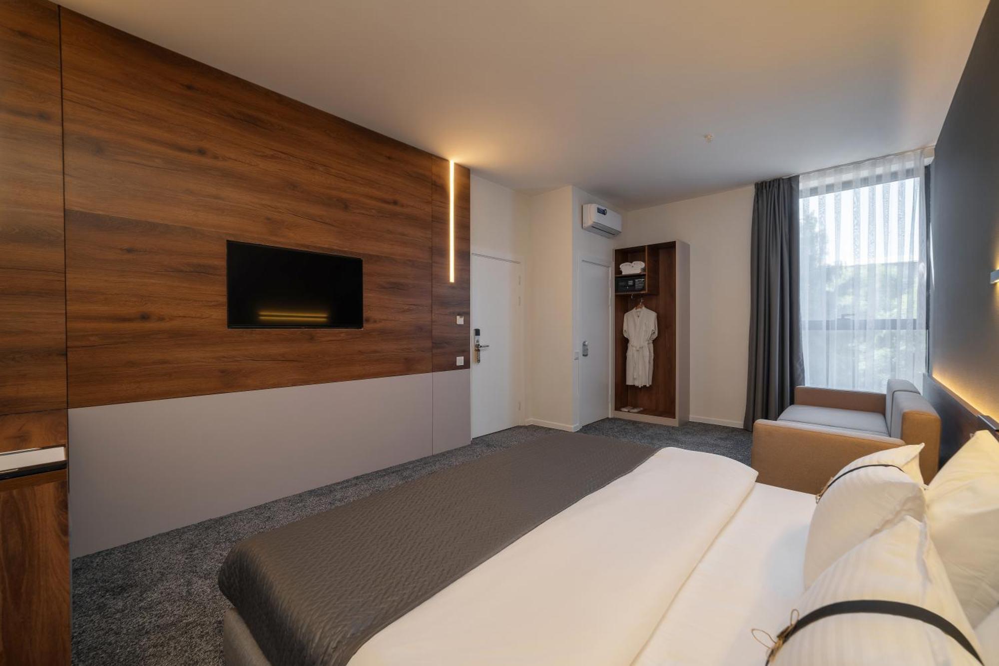 Duo Hotel By Futuro Biškek Exteriér fotografie