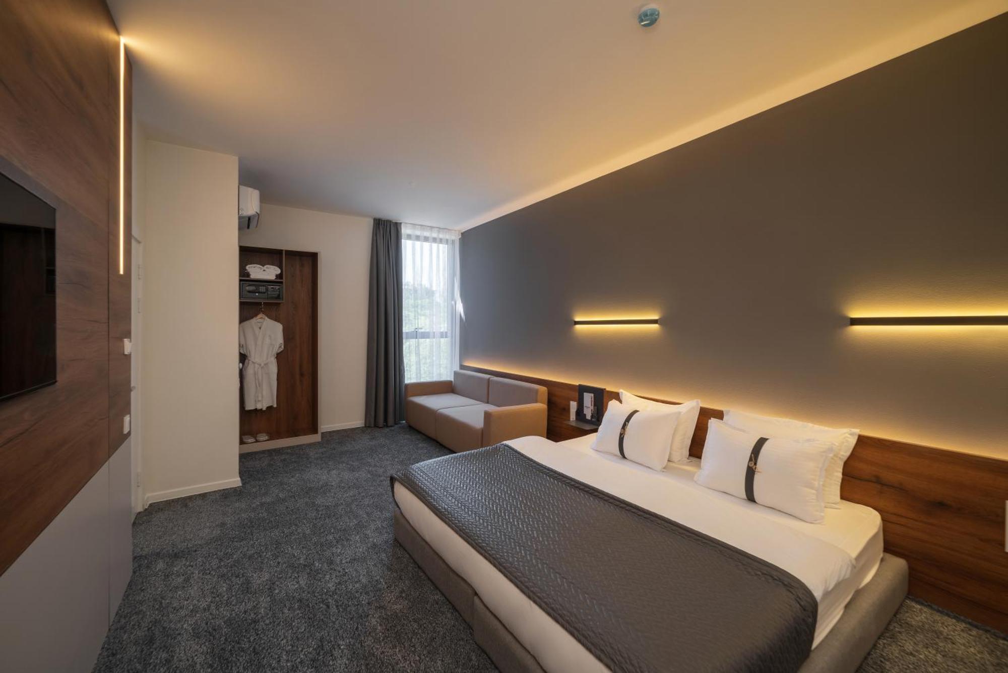 Duo Hotel By Futuro Biškek Exteriér fotografie